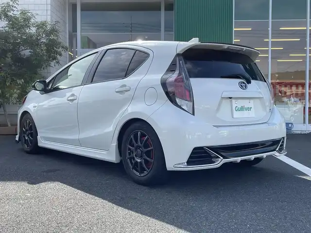 トヨタ アクア G GRスポーツ 岡山県 2019(令1)年 7万km パール 純正メモリナビ　NSZT-W68T/フルセグTV、CD、DVD、Bluetooth、AM、FM/バックカメラ/ETC/前後ドライブレコーダー/クルーズコントロール/TRDフロントスポイラー