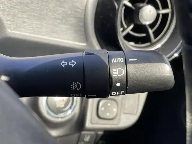 トヨタ アクア G GRスポーツ 岡山県 2019(令1)年 7万km パール 純正メモリナビ　NSZT-W68T/フルセグTV、CD、DVD、Bluetooth、AM、FM/バックカメラ/ETC/前後ドライブレコーダー/クルーズコントロール/TRDフロントスポイラー