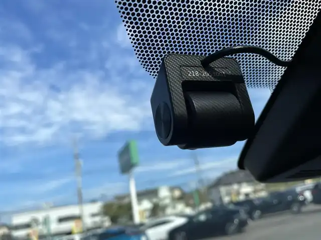 トヨタ アクア G GRスポーツ 岡山県 2019(令1)年 7万km パール 純正メモリナビ　NSZT-W68T/フルセグTV、CD、DVD、Bluetooth、AM、FM/バックカメラ/ETC/前後ドライブレコーダー/クルーズコントロール/TRDフロントスポイラー