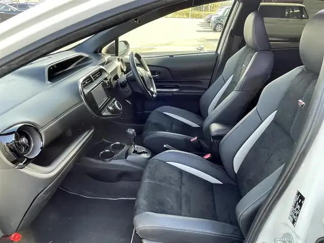 トヨタ アクア G GRスポーツ 岡山県 2019(令1)年 7万km パール 純正メモリナビ　NSZT-W68T/フルセグTV、CD、DVD、Bluetooth、AM、FM/バックカメラ/ETC/前後ドライブレコーダー/クルーズコントロール/TRDフロントスポイラー