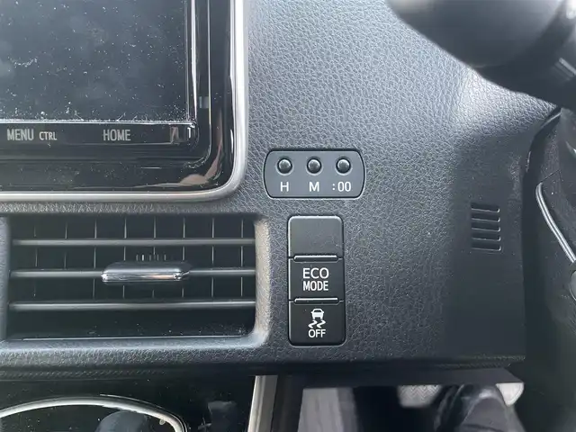 トヨタ ヴォクシー ZS 煌Ⅲ 静岡県 2021(令3)年 3.9万km ホワイトパールクリスタルシャイン 純正9インチナビ/フルセグTV/Bluetooth接続/バックカメラ/トヨタセーフティセンス/プリクラッシュセーフティ/レーンキープアシスト/横滑り防止装置/両側パワースライドドア/クルーズコントロール/ビルトインETC/プッシュスタート/スマートキー/ハーフレザーシート/LEDオートライト/オートハイビーム/フロアマット/取扱説明書