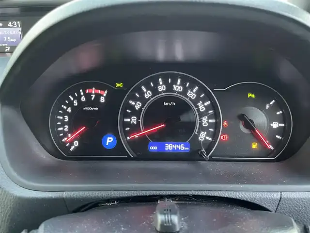 トヨタ ヴォクシー ZS 煌Ⅲ 静岡県 2021(令3)年 3.9万km ホワイトパールクリスタルシャイン 純正9インチナビ/フルセグTV/Bluetooth接続/バックカメラ/トヨタセーフティセンス/プリクラッシュセーフティ/レーンキープアシスト/横滑り防止装置/両側パワースライドドア/クルーズコントロール/ビルトインETC/プッシュスタート/スマートキー/ハーフレザーシート/LEDオートライト/オートハイビーム/フロアマット/取扱説明書