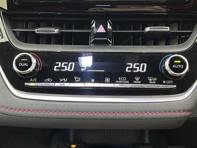 トヨタ カローラ スポーツ ハイブリッドG Z 宮城県 2019(令1)年 5.3万km ホワイトパールクリスタルシャイン 禁煙車/ワンオーナー/トヨタセーフティーセンス/・レーダークルーズコントロール/・プリクラッシュセーフティーシステム/・レーントレーシングアシスト/・オートマチックハイビーム/・リアクロストラフィックアラート/・パーキングサポートブレーキ/・ロードサインアシスト/ブラインドスポットモニター/純正9インチナビ/（BT.CD.DVD.AM.FM.USB）/フルセグテレビ/バックカメラ/社外ドライブレコーダー（F）/ビルトインETC/電動パーキングブレーキ/AUTOHOLD/前席シートヒーター/革巻きステアリング/ステアリングスイッチ/プッシュスタート/スマートキー/スペアキー/純正フロアマット/純正ドアバイザー/純正18インチアルミホイール/LEDヘッドライト/LEDフォグランプ/アイドリングストップ/横滑り防止機能