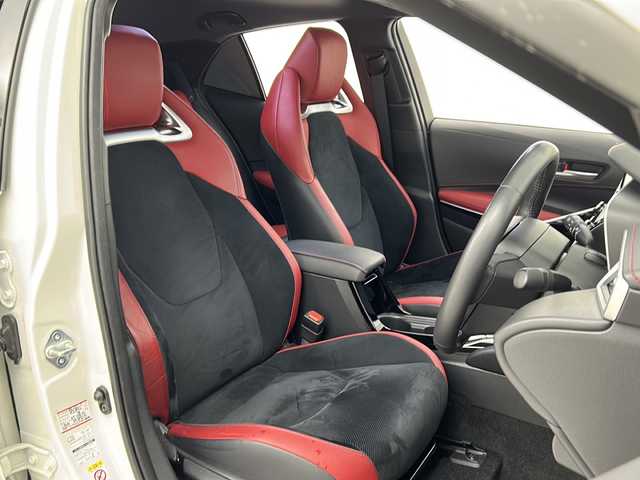 トヨタ カローラ スポーツ ハイブリッドG Z 宮城県 2019(令1)年 5.3万km ホワイトパールクリスタルシャイン 禁煙車/ワンオーナー/トヨタセーフティーセンス/・レーダークルーズコントロール/・プリクラッシュセーフティーシステム/・レーントレーシングアシスト/・オートマチックハイビーム/・リアクロストラフィックアラート/・パーキングサポートブレーキ/・ロードサインアシスト/ブラインドスポットモニター/純正9インチナビ/（BT.CD.DVD.AM.FM.USB）/フルセグテレビ/バックカメラ/社外ドライブレコーダー（F）/ビルトインETC/電動パーキングブレーキ/AUTOHOLD/前席シートヒーター/革巻きステアリング/ステアリングスイッチ/プッシュスタート/スマートキー/スペアキー/純正フロアマット/純正ドアバイザー/純正18インチアルミホイール/LEDヘッドライト/LEDフォグランプ/アイドリングストップ/横滑り防止機能