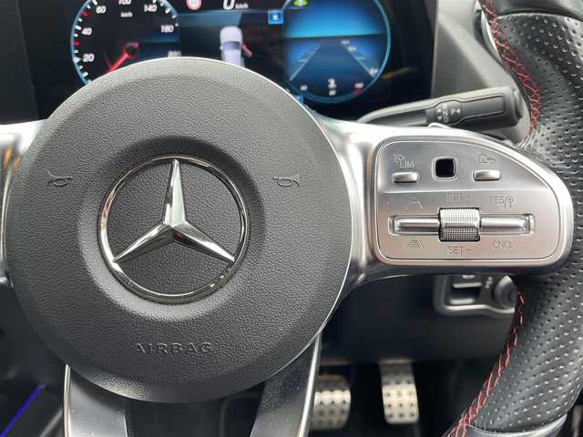 メルセデス・ベンツ Ｍ・ベンツ ＧＬＡ２００ｄ 4マチック 福岡県 2023(令5)年 0.8万km マウンテングレー ワンオーナー/純正ナビ/Bluetooth対応/FM/AM/レーダークルーズコントロール/パドルシフト/360度カメラ/バックカメラ/ブラインドスポットモニター/パワーバックドア/前席パワーシート（メモリ付き）/前席シートヒーター/ETC/ハーフレザー/純正フロアマット/純正アルミホイール/プッシュスタート/アイドリングストップ/保証書/取扱説明書/スペアキー/スマートキー