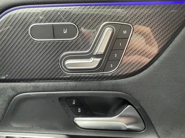 メルセデス・ベンツ Ｍ・ベンツ ＧＬＡ２００ｄ 4マチック 福岡県 2023(令5)年 0.8万km マウンテングレー ワンオーナー/純正ナビ/Bluetooth対応/FM/AM/レーダークルーズコントロール/パドルシフト/360度カメラ/バックカメラ/ブラインドスポットモニター/パワーバックドア/前席パワーシート（メモリ付き）/前席シートヒーター/ETC/ハーフレザー/純正フロアマット/純正アルミホイール/プッシュスタート/アイドリングストップ/保証書/取扱説明書/スペアキー/スマートキー