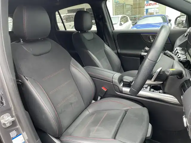メルセデス・ベンツ Ｍ・ベンツ ＧＬＡ２００ｄ 4マチック 福岡県 2023(令5)年 0.8万km マウンテングレー ワンオーナー/純正ナビ/Bluetooth対応/FM/AM/レーダークルーズコントロール/パドルシフト/360度カメラ/バックカメラ/ブラインドスポットモニター/パワーバックドア/前席パワーシート（メモリ付き）/前席シートヒーター/ETC/ハーフレザー/純正フロアマット/純正アルミホイール/プッシュスタート/アイドリングストップ/保証書/取扱説明書/スペアキー/スマートキー