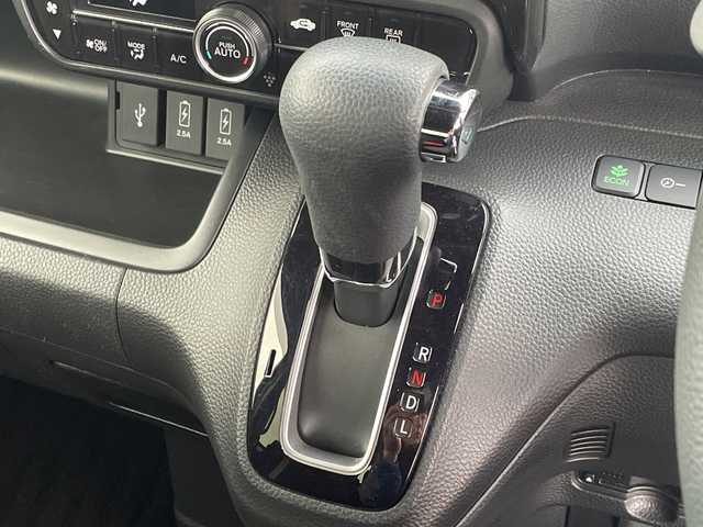 ホンダ Ｎ ＢＯＸ 秋田県 2020(令2)年 2.6万km プレミアムグラマラスブロンズP ・純正ナビ/・フルセグTV/・Bluetooth/・バックカメラ/・追従式クルーズコントロール/・前後コーナーセンサー/・ホンダセンシング/・レーンキープアシスト/・片側パワースライドドア/・シートヒーター/・ETC/・純正フロアマット/・ドラレコ/・スペアキー/・エンジンスターター