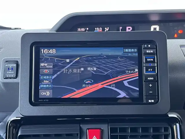 ダイハツ タント カスタム X 高知県 2020(令2)年 1.9万km ブラックマイカメタリック 純正ＳＤナビ　/フルセグＴＶ//Ｂｌｕｅｔｏｏｔｈ接続/iPod/バックカメラ　/半革シート　/純正HIDヘッドライト　/衝突被害軽減ブレーキ　/アイドリングストップ/レーンキープアシスト　/両側パワースライドドア　/コーナーセンサー　/純正１４インチアルミ/スマートキー