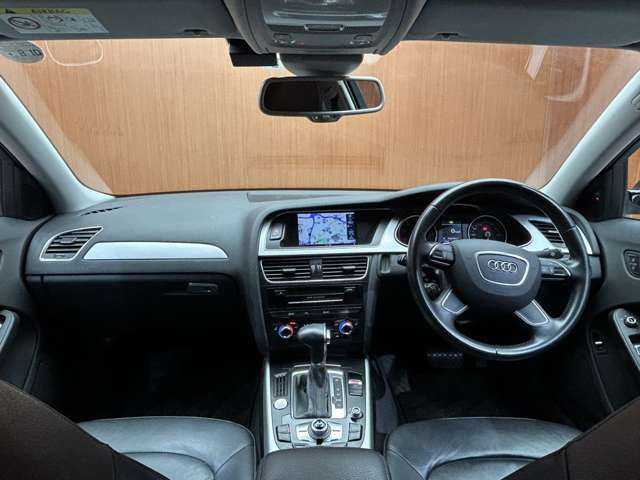 アウディ Ａ４ 2．0 TFSI 千葉県 2015(平27)年 5.9万km ファントムブラックパールエフェクト アシスタンスＰＫＧ　/ＡＣＣ　/黒革シート　/ナビ　/ＴＶ　/Ｂｌｕｅｔｏｏｔｈ接続　/Ｂカメラ　/電動シート　/シートヒーター　/プッシュスート　/スマートキー　/サイドアシスト　/レーンキープアシスト　/ＥＴＣ　/禁煙車