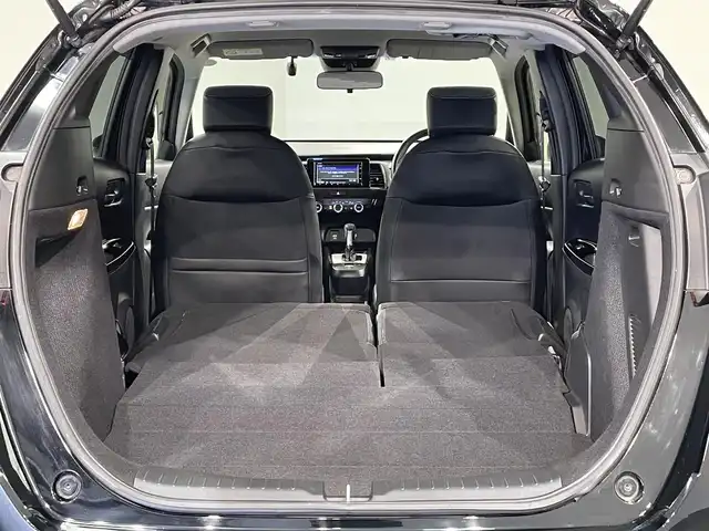 ホンダ フィット e:HEVホーム 愛知県 2020(令2)年 4.1万km クリスタルブラックパール 純正ナビ/衝突軽減ブレーキ/レーダークルーズコントロール/バックカメラ/前後ドライブレコーダー/ハーフレザーシート/ＬＥＤヘッドライト/コーナーセンサー/踏み間違い防止システム/純正フロアマット/電動パーキングブレーキ