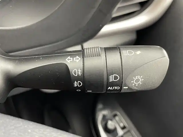 トヨタ ハイラックス Z 茨城県 2021(令3)年 1.1万km オキサイドブロンズM 社外10型フローティングナビ/バックカメラ/フルセグ/ベッドライナー/トノカバー/衝突被害軽減ブレーキ/車線逸脱抑制装置/レーダークルーズコントロール/クリアランスソナー/ETC/社外デジタルインナーミラードラレコ付/社外シートカバー/純正17インチAW/LEDヘッドライト/スマートキー