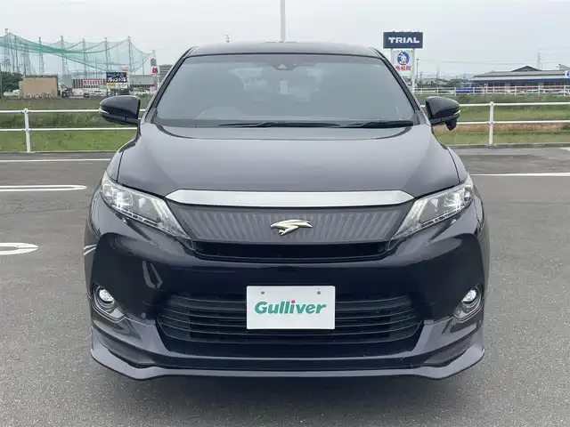 トヨタ ハリアー プレミアム 佐賀県 2015(平27)年 5.7万km スパークリングブラックパールクリスタルシャイン アルパイン9型ナビ/・フルセグTV/CD/DVD/SD/Bluetooth/バックカメラ/パワーバックドア/純正エアロ/クルーズコントロール/レーンディパーチャーアラート/横滑り防止機能/ハーフレザーシート/D席メモリーシート/ISOFIX対応/革巻きステアリング/ステアリングリモコン/LEDヘッドライト/LEDフォグライト/オートマチックハイビーム/ウィンカーミラー/プッシュスタート/スマートキー/ETC/純正18インチアルミホイール/純正フロアマット/純正ドアバイザ―/保証書・取扱説明書/スペアキー1本