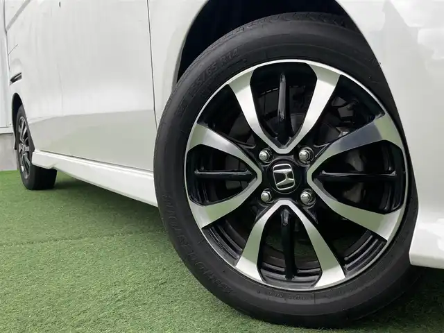 ホンダ Ｎ ＢＯＸ カスタム G L ホンダセンシング 香川県 2018(平30)年 5.4万km プラチナホワイトパール 登録時走行距離：54079km/ディーラー純正8型ナビ/バックカメラ/左側パワースライドドア/衝突被害軽減装置/レーンキープアシスト/レーダークルーズコントロール/横滑り防止装置/LEDヘッドライト/オートライト/フォグランプ/ビルトインETC/ロールサンシェード/ISOFIX/ステアリングスイッチ/プッシュスタート/スマートキー
