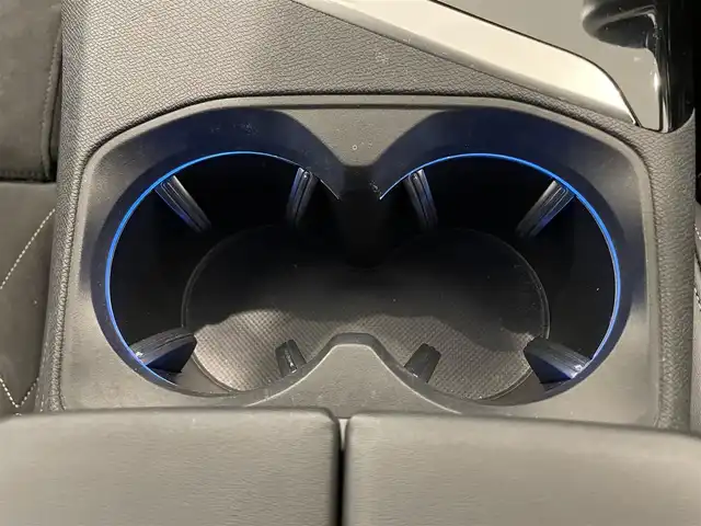 プジョー ５００８ GT ブルーHDi 熊本県 2019(平31)年 6.3万km アマゾナイトグレー ・スマートキー/・プッシュスタート/・パノラマサンルーフ/・アクティブセーフティブレーキ/・パーキングセンサー/・パーキングアシスト/・インテリジェントハイビーム/・レーンキープアシスト/・疲労検知/・クルーズコントロール(追従式)/・ハーフレザーシート/・D席パワーシート/・前席シートヒーター /・純正メモリナビ/　【Bluetooth・USB・AppleCarPlay・AndroidAuto】/・フルセグTV/・バックカメラ/・フロントカメラ＆左サイドカメラ/・ETC/・GPSレーダー/・パワーバックドア/・LEDフェッドランプ/・LEDフォグランプ/・純正マット/・純正バイザー/・保証書/取説