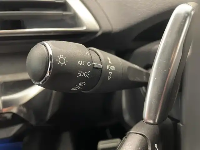 プジョー ５００８ GT ブルーHDi 熊本県 2019(平31)年 6.3万km アマゾナイトグレー ・スマートキー/・プッシュスタート/・パノラマサンルーフ/・アクティブセーフティブレーキ/・パーキングセンサー/・パーキングアシスト/・インテリジェントハイビーム/・レーンキープアシスト/・疲労検知/・クルーズコントロール(追従式)/・ハーフレザーシート/・D席パワーシート/・前席シートヒーター /・純正メモリナビ/　【Bluetooth・USB・AppleCarPlay・AndroidAuto】/・フルセグTV/・バックカメラ/・フロントカメラ＆左サイドカメラ/・ETC/・GPSレーダー/・パワーバックドア/・LEDフェッドランプ/・LEDフォグランプ/・純正マット/・純正バイザー/・保証書/取説
