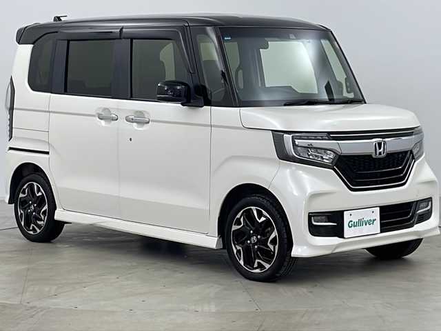 ホンダ Ｎ ＢＯＸ カスタム G EX ターボ ホンダセンシング 道央・札幌 2018(平30)年 4.7万km プレミアムホワイトパールⅡ ・ワンオーナー/・純正ナビ&CD&DVD&BT&USB/・両側パワースライドドア/・バックカメラ/・Honda SENSING/・衝突軽減ブレーキ/・誤発進抑制機能/・後方誤発進抑制機能/・歩行者事故低減ステアリング/・路外逸脱抑制機能/・アダプティブクルーズコントロール/・車線維持支援システム/・先行車発進お知らせ機能/・標識認識機能/・コーナーセンサー/・アイドリングストップ/・前席シートヒーター/・ハーフレザーシート/・純正ドライブレコーダー/・ビルトインETC/・パドルシフト/・ステアリングスイッチ/・電動格納ミラー/・純正フロアマット/・LEDヘッドライト/・オートライト/・オートマチックハイビーム/・スマートキー