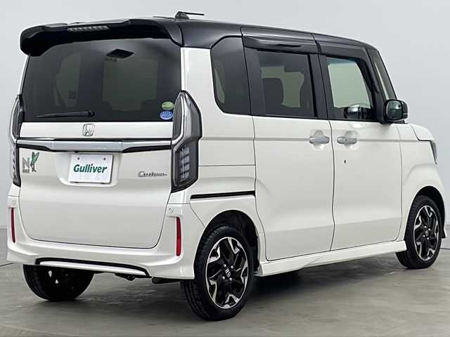 ホンダ Ｎ ＢＯＸ カスタム G EX ターボ ホンダセンシング 道央・札幌 2018(平30)年 4.7万km プレミアムホワイトパールⅡ ・ワンオーナー/・純正ナビ&CD&DVD&BT&USB/・両側パワースライドドア/・バックカメラ/・Honda SENSING/・衝突軽減ブレーキ/・誤発進抑制機能/・後方誤発進抑制機能/・歩行者事故低減ステアリング/・路外逸脱抑制機能/・アダプティブクルーズコントロール/・車線維持支援システム/・先行車発進お知らせ機能/・標識認識機能/・コーナーセンサー/・アイドリングストップ/・前席シートヒーター/・ハーフレザーシート/・純正ドライブレコーダー/・ビルトインETC/・パドルシフト/・ステアリングスイッチ/・電動格納ミラー/・純正フロアマット/・LEDヘッドライト/・オートライト/・オートマチックハイビーム/・スマートキー