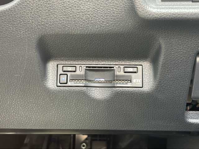 トヨタ シエンタ ハイブリッド G 岩手県 2024(令6)年 1.2万km ブラック 4WD/寒冷地仕様/純正ディスプレイオーディオ・フルセグTV/Bluetooth・AppleCarPlay・AndroidAuto/パノラミックビューモニター/両側パワースライドドア/ワイパーデアイサー/セーフティセンス/プリクラッシュセーフティ/レーダークルーズコントロール/レーンディパーチャーアラート/レーントレーシングアシスト/オートマチックハイビーム/プロアクティブドライビングアシスト/ブラインドスポットモニター/充電用USB端子タイプC/ビルトインETC/LEDヘッドライト/スマートキー/プッシュスタート