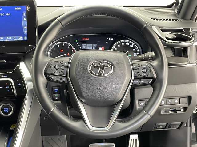 トヨタ ハリアー Z レザーパッケージ 長野県 2020(令2)年 3.1万km プレシャスブラックパール 4WD/調光パノラマルーフ/純正大型ナビ/(フルセグ/Bluetooth/AM/FM)/全方位モニター/衝突軽減ブレーキ/レーンキープアシスト/レーダークルーズコントロール/ブラインドスポットモニター/前後コーナーセンサー/ビルトインETC2.0/前後ドライブレコーダー/レザーシート/前席シートヒーター/前席エアシート/デジタルインナーミラー/前席パワーシート（D席メモリ付き）/電子パーキングブレーキ/置くだけ充電/ヘッドアップディスプレイ/スマートキー/スペアキー