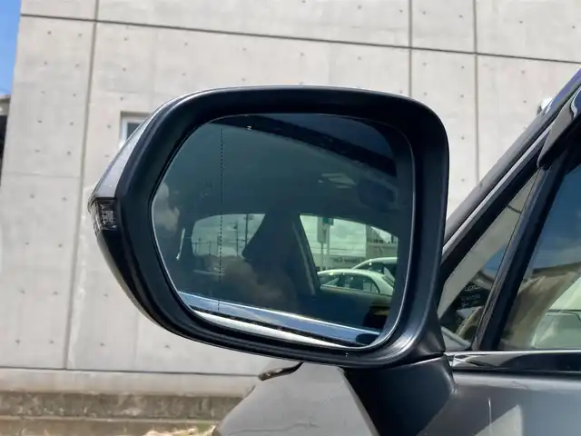 レクサス ＮＸ 300h バージョンL 静岡県 2017(平29)年 3.7万km ソニックチタニウム Toyota Safety Sense/純正10インチナビ/　AM FM CD DVD Bluetooth USB AUX/フルセグTV/ビルトインETC2.0/アラウンドビューモニター/前方ドライブレコーダー/LEDオートヘッドライト/レーダークルーズコントロール/パワーシート(全席)/シートヒーター＆シートベンチレーション/パワーバックドア/オートブレーキホールド/スマートキー2本＆カードキー1枚/純正19インチアルミホイール/ステアリングヒーター/ヘッドアップディスプレイ/パドルシフト/ワンオーナー/シングルムーンルーフ/ブラウン＆ブラックレザーシート