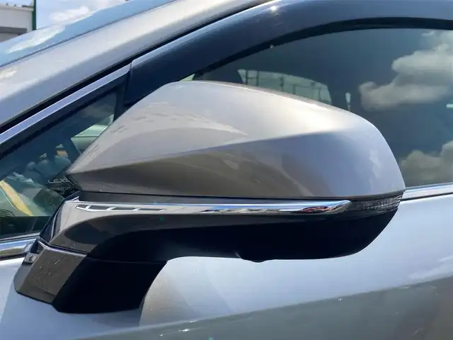 レクサス ＮＸ 300h バージョンL 静岡県 2017(平29)年 3.7万km ソニックチタニウム Toyota Safety Sense/純正10インチナビ/　AM FM CD DVD Bluetooth USB AUX/フルセグTV/ビルトインETC2.0/アラウンドビューモニター/前方ドライブレコーダー/LEDオートヘッドライト/レーダークルーズコントロール/パワーシート(全席)/シートヒーター＆シートベンチレーション/パワーバックドア/オートブレーキホールド/スマートキー2本＆カードキー1枚/純正19インチアルミホイール/ステアリングヒーター/ヘッドアップディスプレイ/パドルシフト/ワンオーナー/シングルムーンルーフ/ブラウン＆ブラックレザーシート