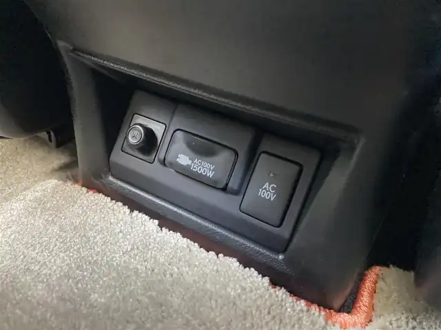 レクサス ＮＸ 300h バージョンL 静岡県 2017(平29)年 3.7万km ソニックチタニウム Toyota Safety Sense/純正10インチナビ/　AM FM CD DVD Bluetooth USB AUX/フルセグTV/ビルトインETC2.0/アラウンドビューモニター/前方ドライブレコーダー/LEDオートヘッドライト/レーダークルーズコントロール/パワーシート(全席)/シートヒーター＆シートベンチレーション/パワーバックドア/オートブレーキホールド/スマートキー2本＆カードキー1枚/純正19インチアルミホイール/ステアリングヒーター/ヘッドアップディスプレイ/パドルシフト/ワンオーナー/シングルムーンルーフ/ブラウン＆ブラックレザーシート