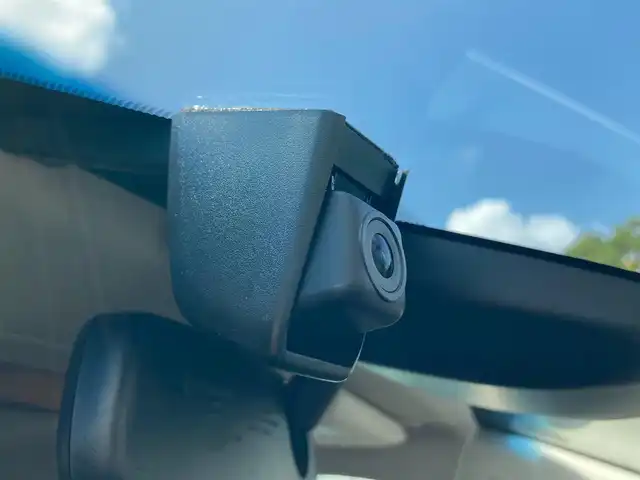 レクサス ＮＸ 300h バージョンL 静岡県 2017(平29)年 3.7万km ソニックチタニウム Toyota Safety Sense/純正10インチナビ/　AM FM CD DVD Bluetooth USB AUX/フルセグTV/ビルトインETC2.0/アラウンドビューモニター/前方ドライブレコーダー/LEDオートヘッドライト/レーダークルーズコントロール/パワーシート(全席)/シートヒーター＆シートベンチレーション/パワーバックドア/オートブレーキホールド/スマートキー2本＆カードキー1枚/純正19インチアルミホイール/ステアリングヒーター/ヘッドアップディスプレイ/パドルシフト/ワンオーナー/シングルムーンルーフ/ブラウン＆ブラックレザーシート