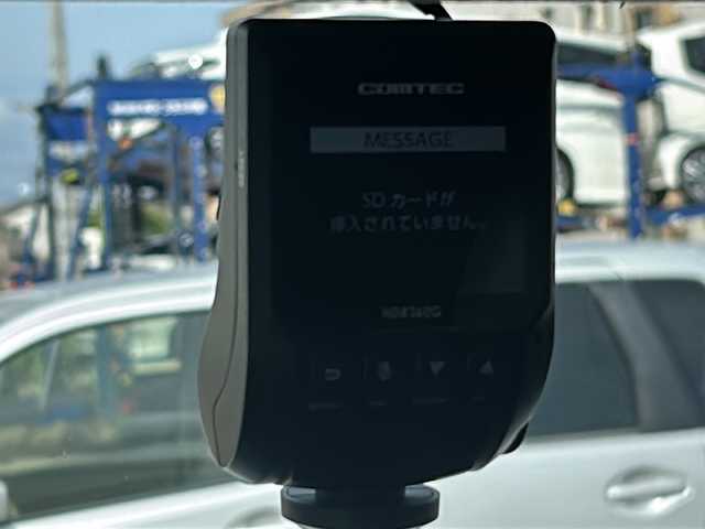 スズキ ジムニー シエラ JC 石川県 2020(令2)年 6.5万km ピュアホワイトP ワンオーナー/セーフティーサポート/・デュアルセンサーブレーキサポート/・誤発信抑制機能/・ふらつき警報機能/・ハイビームアシスト/社外メモリナビゲーション/【CD・DVD・Bluetooth・フルセグTV】/型番：CN-RE06WD/バックカメラ/ビルトインETC/360度ドライブレコーダー/クルーズコントロール/前席シートヒーター/スマートキー/・プッシュスタート/・スペアキー/LEDヘッドライト/・オートライト/・フォグランプ/ステアリングリモコン/取扱説明書/新車時保証書