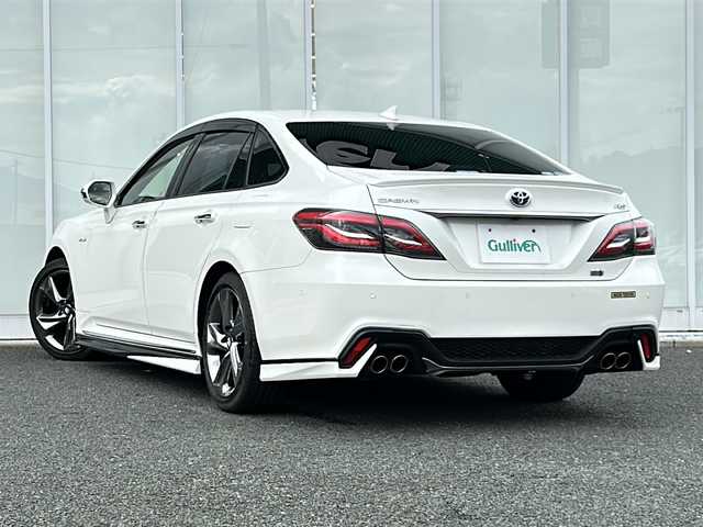 トヨタ クラウン ハイブリッド RS アドバンス 福岡県 2018(平30)年 5.6万km ホワイトパールクリスタルシャイン トヨタセーフティセンス/サンルーフ/TRDエアロ（フロント/サイド/リア）/純正ナビ（BT/フルセグ/SD/DISC/AUX）/アラウンドビューモニター/バックカメラ/サイドカメラ/フロントカメラ/レーダークルーズコントロール/LEDヘッドライト/オートライト/オートマチックハイビーム/レザーシート/D席シートメモリー/DN席エアシート/DN席シートヒーター/ステアリングヒーター/電動チルトテレスコピックステアリング/純正18インチAW/BSM/クリアランスソナー/RCTA/RCD/RSA/LDA/盗難防止装置/プリクラッシュセーフティ/横滑り防止装置/パドルシフト/ブレーキホールド/ワイヤレス充電/スマートキー/ETC