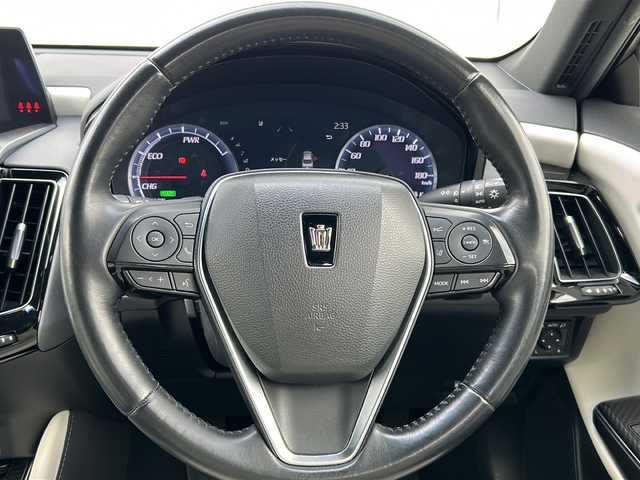 トヨタ クラウン ハイブリッド RS アドバンス 福岡県 2018(平30)年 5.6万km ホワイトパールクリスタルシャイン トヨタセーフティセンス/サンルーフ/TRDエアロ（フロント/サイド/リア）/純正ナビ（BT/フルセグ/SD/DISC/AUX）/アラウンドビューモニター/バックカメラ/サイドカメラ/フロントカメラ/レーダークルーズコントロール/LEDヘッドライト/オートライト/オートマチックハイビーム/レザーシート/D席シートメモリー/DN席エアシート/DN席シートヒーター/ステアリングヒーター/電動チルトテレスコピックステアリング/純正18インチAW/BSM/クリアランスソナー/RCTA/RCD/RSA/LDA/盗難防止装置/プリクラッシュセーフティ/横滑り防止装置/パドルシフト/ブレーキホールド/ワイヤレス充電/スマートキー/ETC