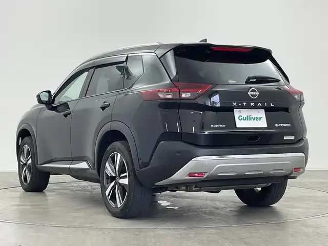 日産 エクストレイル G e－4ORCE 群馬県 2023(令5)年 1.7万km ダイヤモンドブラック 純正12.3型ナビ　全方位カメラ　衝突被害軽減ブレーキ　アダプティブクルーズコントロール　デジタルインナーミラー　ビルトインETC 電動リアゲート　パワーシート　ステアリングヒーター　禁煙車