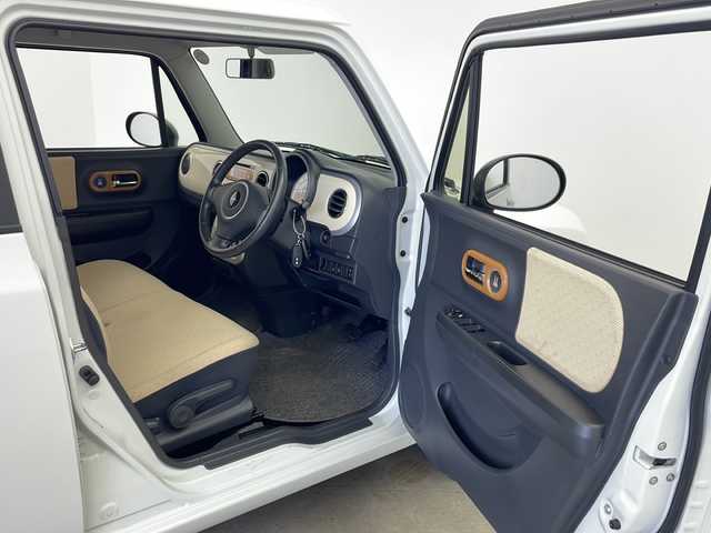 スズキ ラパン XL 秋田県 2014(平26)年 1.7万km パールホワイト ４WD/プッシュスタート /運転席シートヒーター　　/純正オーディオ　/純正AW /電格ミラー　/スマートキー　/スペアキー有り　/革巻きステアリング　/ライトレベライザー /アイドリングストップ　/オートエアコン  /ウィンカーミラー /社外フロアマット