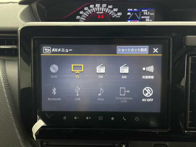 スズキ ソリオ バンディット HV MV 秋田県 2023(令5)年 0.4万km ピュアホワイトパール/ガンメタリック2トーン ４WD/純正メモリナビ(Bluetooth/CD/DVD/フルセグ)/全方位カメラ/両側パワースライドドア/後方コーナーセンサー/純正AW/ヘットアップディスプレイ/スズキセーフティサポート/衝突被害軽減システム/前後ドライブレコーダー/前席シートヒーター/クルーズコントロール/アイドリングストップ/カーテンエアバック/LEDヘッドライト/スマートキー/スペアキー