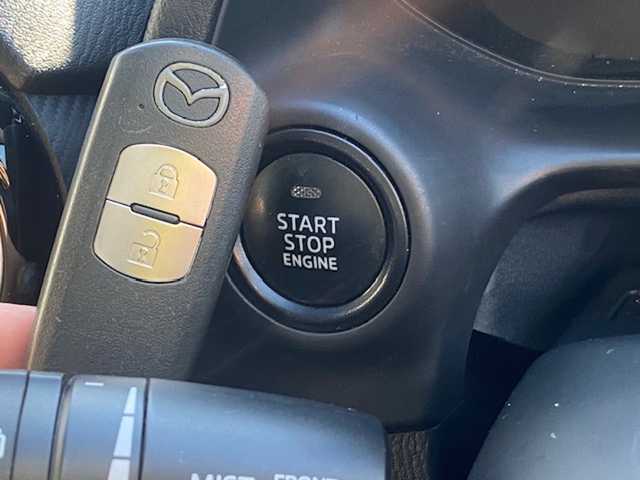 マツダ デミオ XD ブラックレザーリミテッド 兵庫県 2016(平28)年 3.5万km ソウルレッドプレミアムメタリック 純正ナビ/・TV（フルセグTV)/・DVD/CD/AUX/アイドリングストップ/オートくるーす/横滑り防止/衝突軽減ブレーキ/レーンアシスト/クリアナンスソナー/バドルシフト/シートヒーター/ハーフレザーシート/バックモニター/ETC