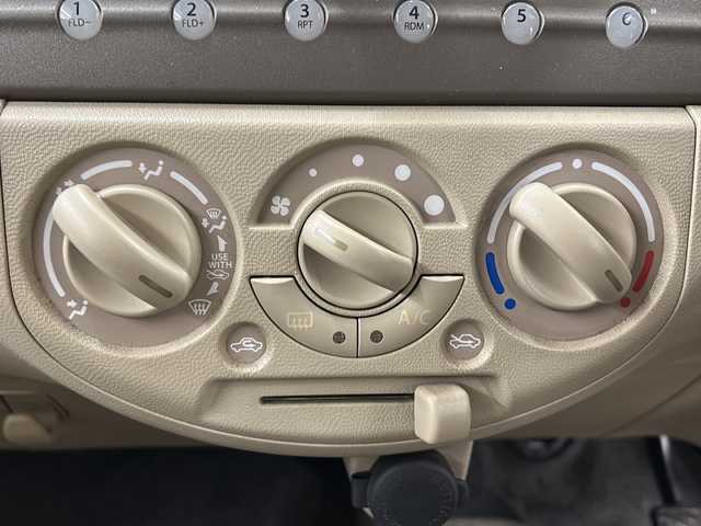 スズキ アルト F 道央・札幌 2011(平23)年 12.2万km ミルクティーベージュメタリック 4WD//ドアバイザー//パワーウィンドウ//純正フロアマット