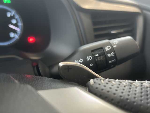 レクサス ＲＸ 200t Fスポーツ 愛知県 2016(平28)年 5.8万km グラファイトブラックガラスフレーク 純正ナビ/・フルセグ/・ＣＤ、ＤＶＤ、ＳＤ/・ＢＴ/・ＵＳＢ/・ＡＵＸ/・ラジオ/サンルーフ/ステアリングヒーター/前席シートヒーター/前席ベンチレーション/後席シートヒーター/後席電動格納/後席サンシェード/ヘッドアップディスプレイ/走行モード切替/オールオートウィンドウ/電動格納ミラー/電動リアゲート/ステアリングスイッチ/パドルシフト/左サイドカメラ