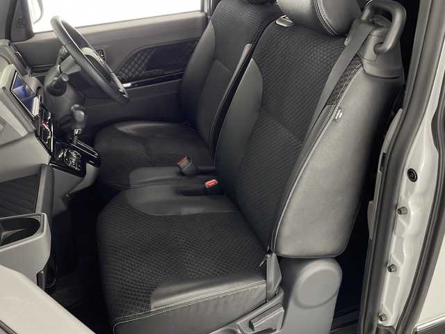 ダイハツ タント カスタム RS 宮崎県 2019(令1)年 5.1万km ブラックマイカメタリック/シャイニングホワイトパール 禁煙車/衝突被害軽減ブレーキ/社外ナビTV/（カロッツェリア/AVIC-RZ910/CD/DVD/Bluetooth/FMAM/フルセグTV)/社外バックカメラ/社外ドライブレコーダー/純正ビルトインETC/純正LEDオートライト/純正LEDフォグ/純正15インチアルミ/純正エアロ/純正ルーフエンドスポイラー/純正セキュリティアラーム/純正フロアマット/両側電動スライドドア/クリアランスソナー/オート電動格納ミラー/オートエアコン/前席シートヒーター/ハーフレザーシート/本革巻ハンドル/スマートキー/プッシュエンジンスタート/新車時保証書/取扱い説明書