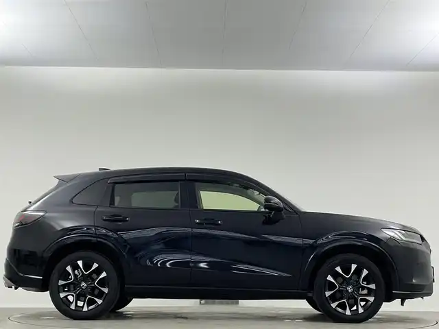 ホンダ ＺＲ－Ｖ ハイブリッド e:HEV Z 埼玉県 2024(令6)年 0.7万km クリスタルブラックパール 純正９型ナビ　ＢＯＳＥサウンド　レザーシート　シートヒーター　全方位カメラ　ＢＳＭ　ＬＥＤヘッドライト　ビルトインＥＴＣ２．０　前後ドライブレコーダー　追従走行　パワーシート　ダウンヒルアシスト