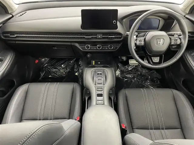 ホンダ ＺＲ－Ｖ ハイブリッド e:HEV Z 埼玉県 2024(令6)年 0.7万km クリスタルブラックパール 純正９型ナビ　ＢＯＳＥサウンド　レザーシート　シートヒーター　全方位カメラ　ＢＳＭ　ＬＥＤヘッドライト　ビルトインＥＴＣ２．０　前後ドライブレコーダー　追従走行　パワーシート　ダウンヒルアシスト