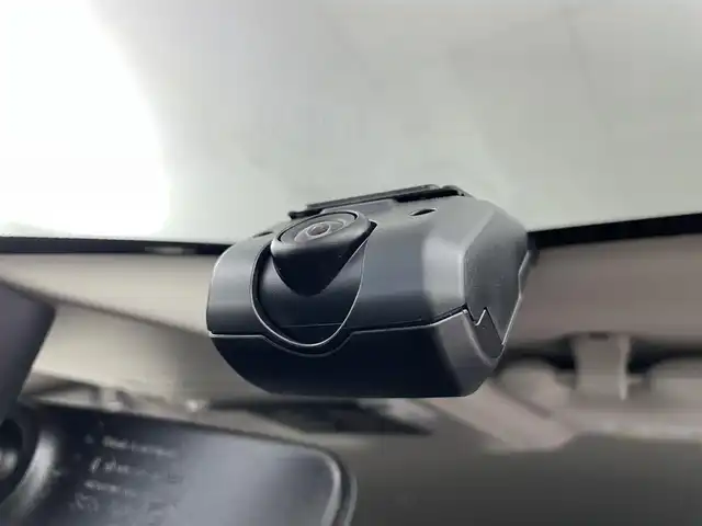 ホンダ ＺＲ－Ｖ ハイブリッド e:HEV Z 埼玉県 2024(令6)年 0.7万km クリスタルブラックパール 純正９型ナビ　ＢＯＳＥサウンド　レザーシート　シートヒーター　全方位カメラ　ＢＳＭ　ＬＥＤヘッドライト　ビルトインＥＴＣ２．０　前後ドライブレコーダー　追従走行　パワーシート　ダウンヒルアシスト