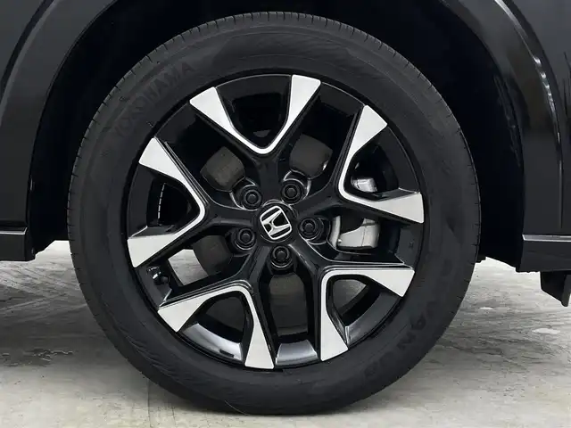 ホンダ ＺＲ－Ｖ ハイブリッド e:HEV Z 埼玉県 2024(令6)年 0.7万km クリスタルブラックパール 純正９型ナビ　ＢＯＳＥサウンド　レザーシート　シートヒーター　全方位カメラ　ＢＳＭ　ＬＥＤヘッドライト　ビルトインＥＴＣ２．０　前後ドライブレコーダー　追従走行　パワーシート　ダウンヒルアシスト