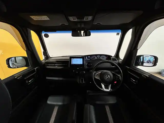 ホンダ Ｎ ＢＯＸ カスタム G EX ターボ ホンダセンシング 群馬県 2018(平30)年 5.4万km クリスタルブラックパール ホンダセンシング/・衝突軽減ブレーキ/・レーンキープアシスト/・オートライト/・リアコーナーセンサー/・クルーズコントロール/・横滑り防止/純正7インチナビ/・AM/FM/フルセグTV/・Bluetooth/SD/・CD/DVD/USB/バックカメラ/両側電動スライドドア/パドルシフト/LEDヘッドライト/LEDフォグランプ/純正フロアマット/純正ドアバイザー/純正ETC/純正15インチアルミホイール/純正ドライブレコーダー/スマートキー/プッシュスタート