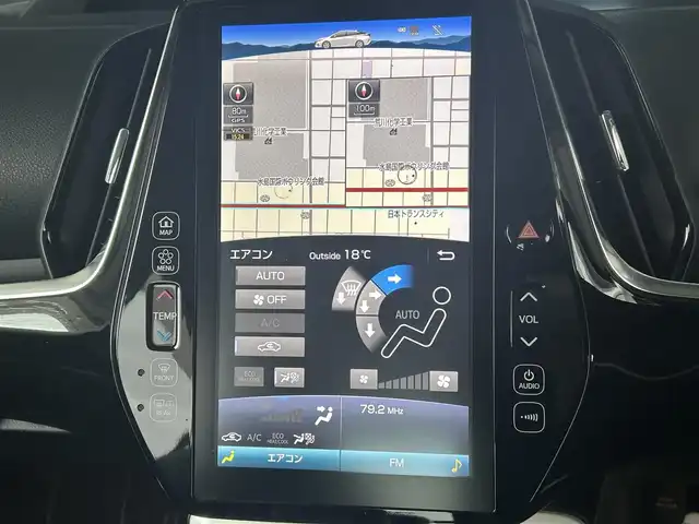 トヨタ プリウス ＰＨＶ A レザーパッケージ 岡山県 2017(平29)年 10.6万km アティチュードブラックマイカ 登録時走行距離105579km/純正11.6インチ縦型ナビ/(AM/FM/USB/TV/Bluetooth)/トヨタセーフティセンス/・プリクラッシュセーフティ/・レーンディパーチャーアラート/・レーダークルーズコントロール/・オートマチックハイビーム/・ロードサインアシスト/ブラインドスポットモニター/バックカメラ/パワーシート(D席)/シートヒーター(D+N席)/100V充電/純正15インチアルミホイール/ETC/プッシュスタート/スマートキー