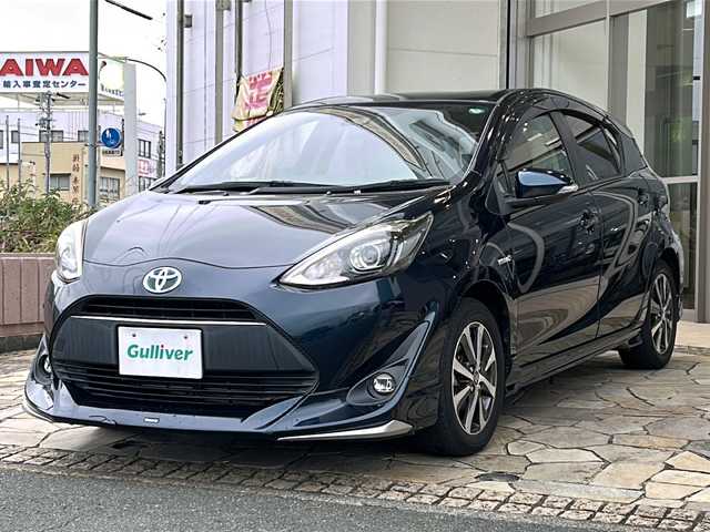 トヨタ アクア G ソフトレザーセレクション 静岡県 2017(平29)年 7.4万km ブラッキッシュアゲハガラスフレーク 純正ナビ（AM FM フルセグTV SD Bluetooth HDMI）/バックカメラ/レザーシート/ヒーターシート/クルーズコントロール/コーナーセンサー/革ステアリング/ETC/エンジンスターター/純正アルミホイール/純正フロアマット/ステアリングリモコン/LEDヘッドライト/オートライト/オートマチックハイビーム/プリクラッシュ/レーンキープアシスト