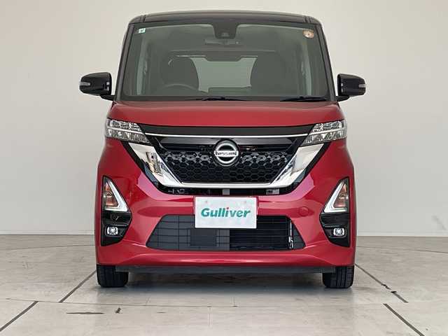 日産 ルークス ハイウェイスター X 愛知県 2021(令3)年 2.5万km スパークリングレッド/ブラック 純正ナビ/全方位カメラ/片側パワースライド/バックカメラ/コーナーセンサー/純正アルミホイール/LEDヘッドライト/オートマチックハイビーム/衝突軽減システム/フルセグ/CD /Bluetooth/ステアリングスイッチ/スマートキー/プッシュスタート