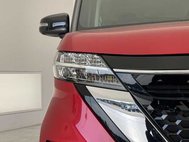 日産 ルークス ハイウェイスター X 愛知県 2021(令3)年 2.5万km スパークリングレッド/ブラック 純正ナビ/全方位カメラ/片側パワースライド/バックカメラ/コーナーセンサー/純正アルミホイール/LEDヘッドライト/オートマチックハイビーム/衝突軽減システム/フルセグ/CD /Bluetooth/ステアリングスイッチ/スマートキー/プッシュスタート