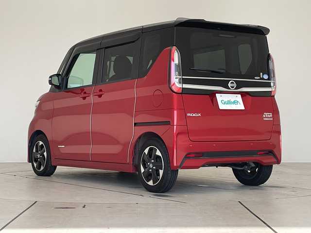 日産 ルークス ハイウェイスター X 愛知県 2021(令3)年 2.5万km スパークリングレッド/ブラック 純正ナビ/全方位カメラ/片側パワースライド/バックカメラ/コーナーセンサー/純正アルミホイール/LEDヘッドライト/オートマチックハイビーム/衝突軽減システム/フルセグ/CD /Bluetooth/ステアリングスイッチ/スマートキー/プッシュスタート