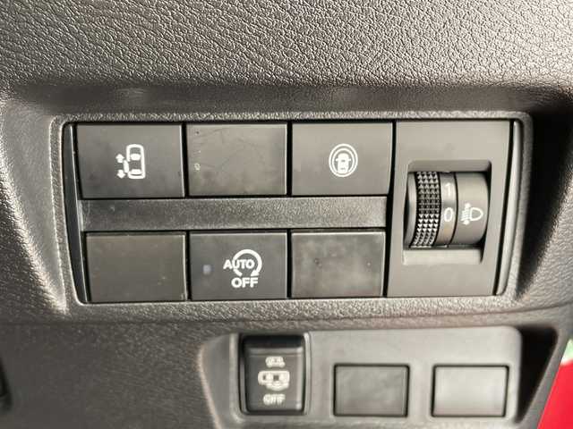 日産 ルークス ハイウェイスター X 愛知県 2021(令3)年 2.5万km スパークリングレッド/ブラック 純正ナビ/全方位カメラ/片側パワースライド/バックカメラ/コーナーセンサー/純正アルミホイール/LEDヘッドライト/オートマチックハイビーム/衝突軽減システム/フルセグ/CD /Bluetooth/ステアリングスイッチ/スマートキー/プッシュスタート