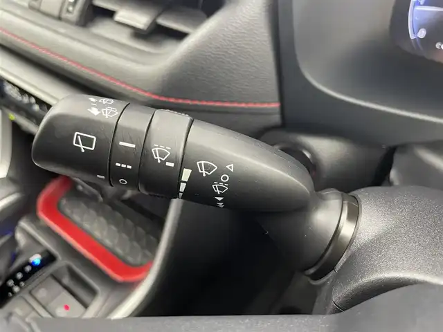 トヨタ ＲＡＶ４ アドベンチャー オフロードPKGⅡ 富山県 2022(令4)年 5.3万km 白 4WD/社外AW付き冬タイヤ積込/純正10.5型ディスプレイオーディオ/（AM/FM/USB/BT/Miracast）/フルセグTV/バックカメラ/プリクラッシュセーフティ/レーダークルーズコントロール/レーンディパーチャーアラート/ブラインドスポットモニター/LEDヘッドライト/オートマチックハイビーム/クリアランスソナー/ビルトインETC2.0/デジタルインナーミラー/合皮シート/前席温熱＋ベンチレーションシート/運転席パワーシート/スマートキー×２/プッシュスタート/社外フロアマット/純正１８インチAW/取扱説明書